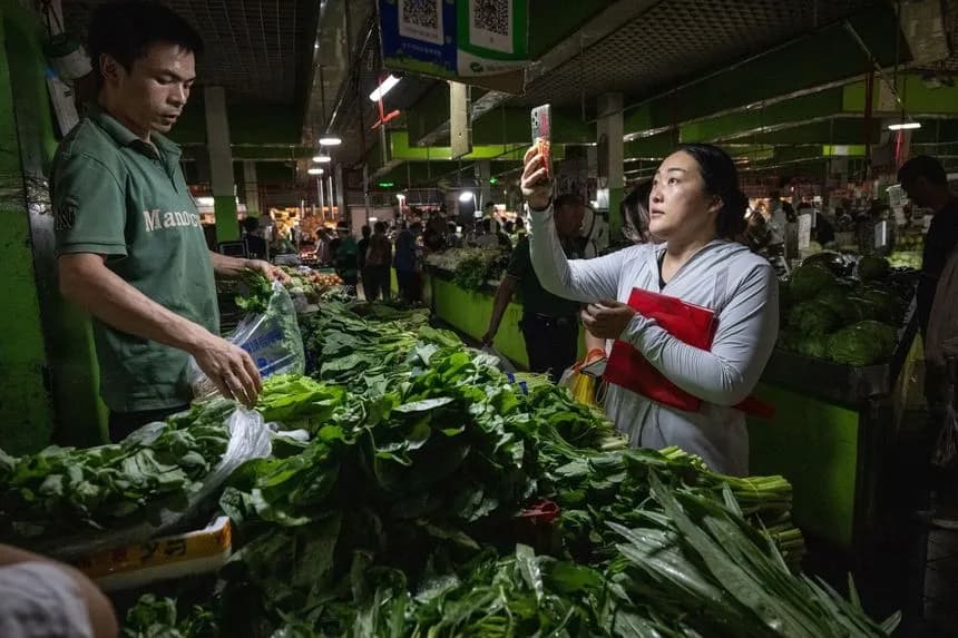 中国的降息并未动摇消费者对消费的抗拒。图片来源：Bloomberg News