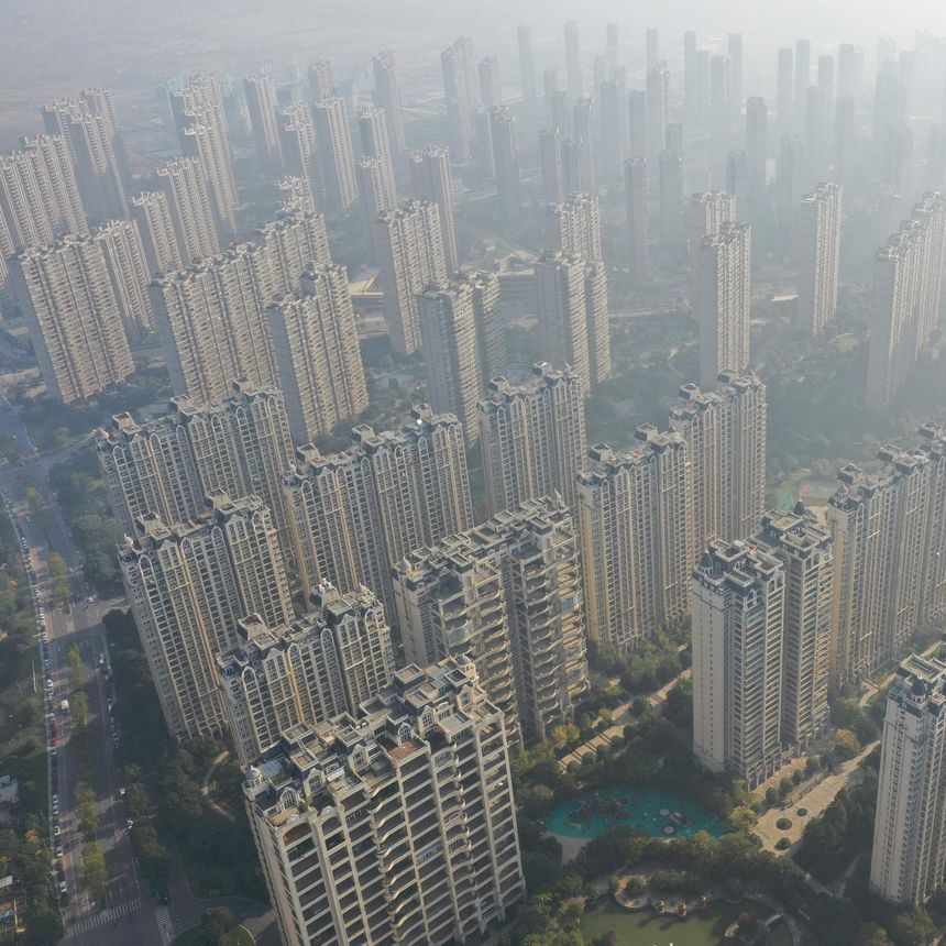 中国房地产行业的长期放缓正在扼杀投资，成为经济增长的掣肘。